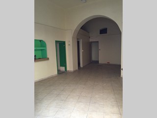 Immobile commerciale in Affitto a Livorno, zona Garibaldi, 800€, 90 m²