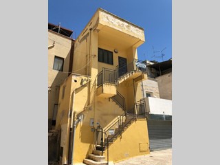 Casa Indipendente in Vendita a Sannicandro di Bari, 128'000€, 79 m²