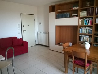 Trilocale in Vendita a Pontedera, zona Gello, 150'000€, 75 m²