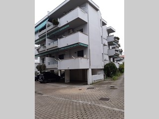 Trilocale in Vendita a Alba Adriatica, zona Villa Fiore, 130'000€, 70 m², arredato