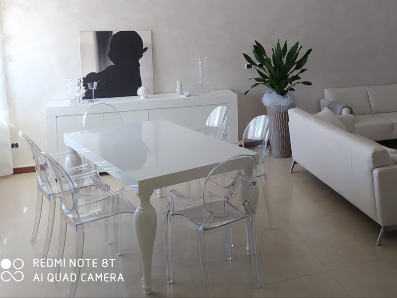 Casa Indipendente in Vendita a Surbo, zona Manca, 150'000€, 150 m²