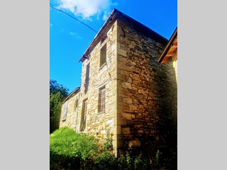 Rustico in Vendita a Bardi, zona Casanova , 25'000&euro;, 200 m²