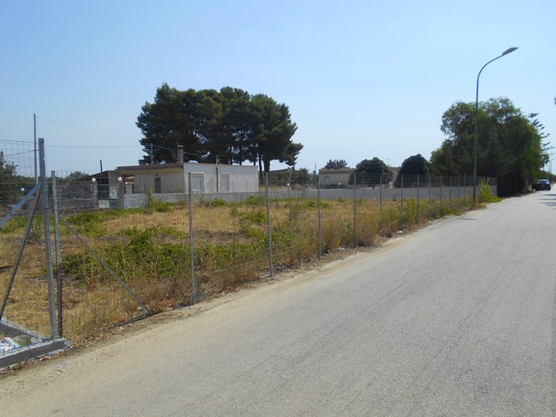 Terreno edificabile in Vendita a Castelvetrano, zona Marinella , 30'000&euro;, 880 m²