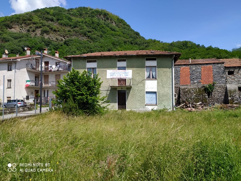 Casa Indipendente in Vendita a Dubino, zona Careciasca, 280'000€, 100 m²