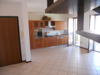 Quadrilocale in Vendita a Viareggio, zona Migliarina, 225'000€, 95 m²