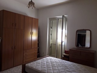 Casa Indipendente in Vendita a Aragona, zona centrale, 30'000€, 145 m², arredato, con Box