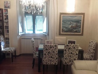 Trilocale in Vendita a Carrara, zona CARRARA SUD, 95'000€, 65 m², arredato