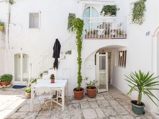 Casa Indipendente in Vendita a Cisternino, 148'000€, 76 m², arredato