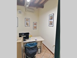 Immobile commerciale in Vendita a Siena, 230'000€, 80 m²