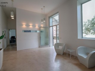 Immobile commerciale in Vendita a Genova, zona San Martino, 720'000€, 750 m²