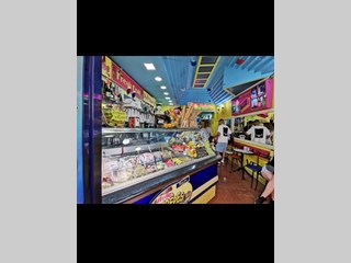 Attività commerciale in Vendita a Roma, zona CENTRO STORICO, 180'000€, 100 m², arredato