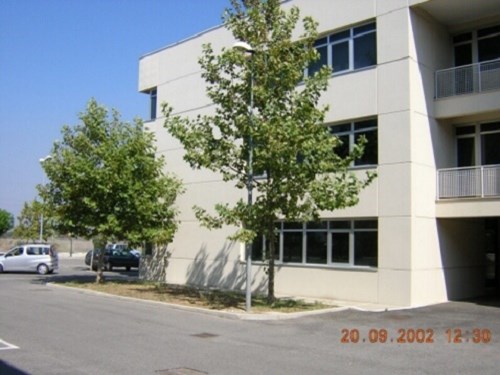 Ufficio in Vendita a Fiumicino, zona PARCO LEONARDO, arredato