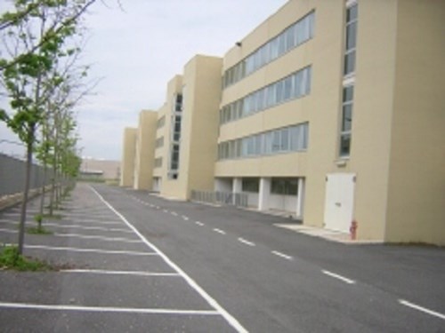Immobile commerciale in Vendita a Fiumicino, zona PARCO LEONARDO, 21000 m²