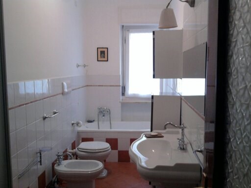 Stanza in Affitto a Pescara, zona Porta nuova, 220€, 20 m²