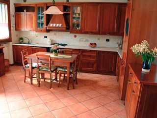 Quadrilocale in Vendita a Follina, zona Follina, 145'000€, 100 m², con Box