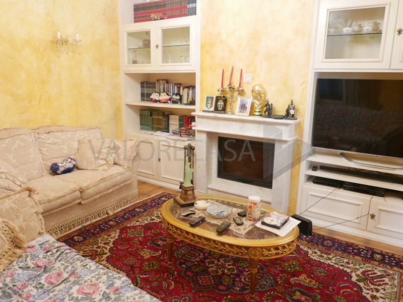 Casa Indipendente in Vendita a Carrara, zona Fossone, 330'000€, 110 m²