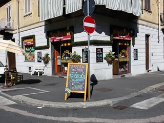 Attività commerciale in Affitto a Torino, zona Nord, 43'000€, 60 m²