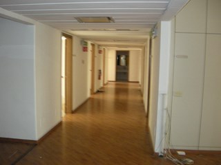 Ufficio in Affitto a Roma, zona eur, 300 m²