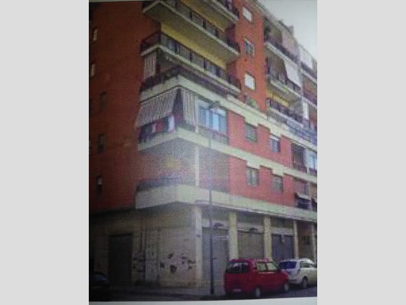 Appartamento in Vendita a Barletta, zona Settefrati, 180'000€, 170 m²