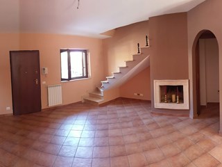 Villetta a schiera in Vendita a Cave, 149'000€, 110 m²