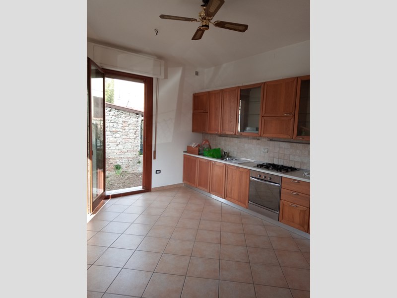 Appartamento in Vendita a Pesaro, zona Villa Caprile, 155'000&euro;, 110 m²