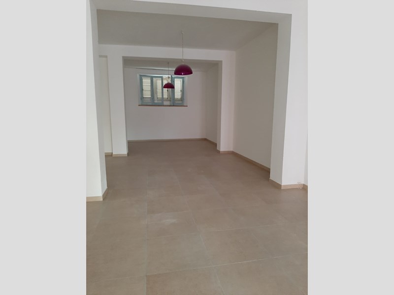 Ufficio in Affitto a Siniscola, zona siniscola centro , 1'000&euro;, 153 m²