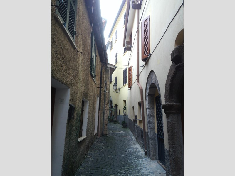 Casa Indipendente in Vendita a Alatri, zona centro storico, 130'000€, 150 circa, arredato
