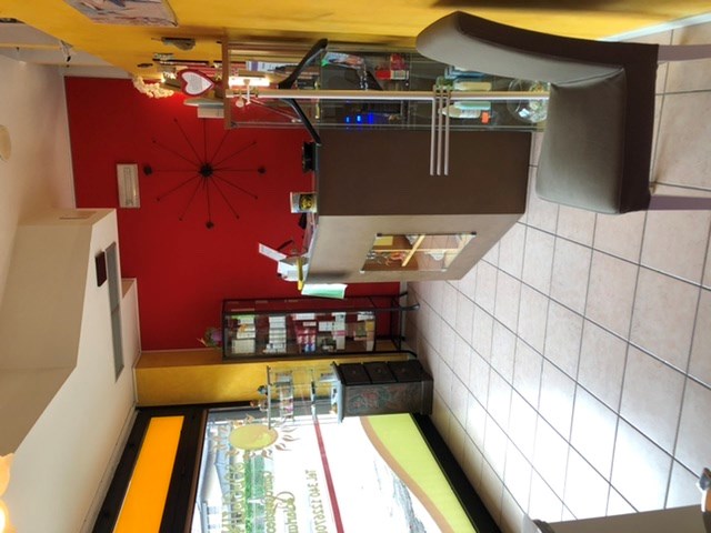 Attività commerciale in Vendita a Ponte San Nicolò, 45'000€, 70 m², arredato