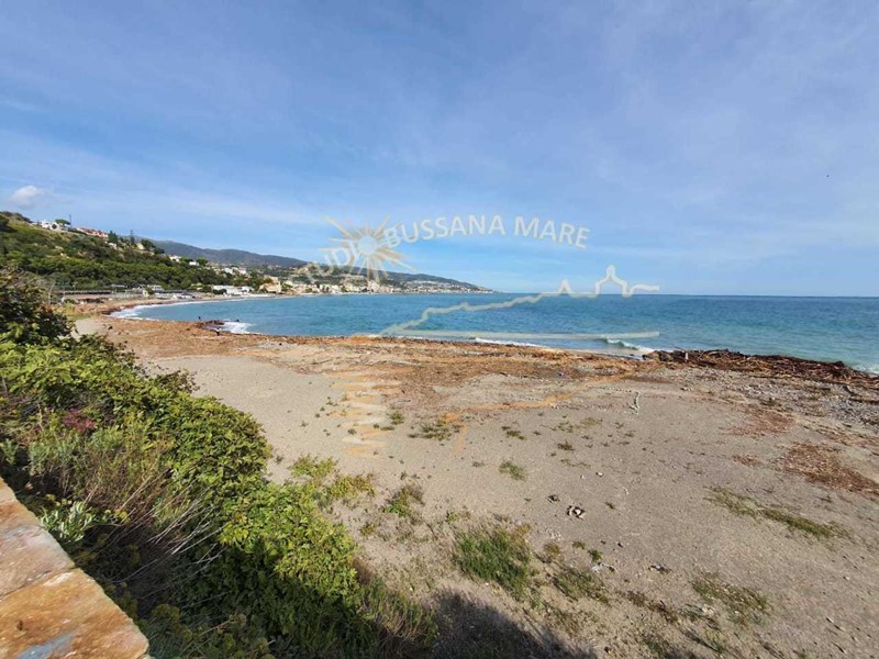 Monolocale in Vendita a Sanremo, zona Bussana, 120'000€, 54 m²