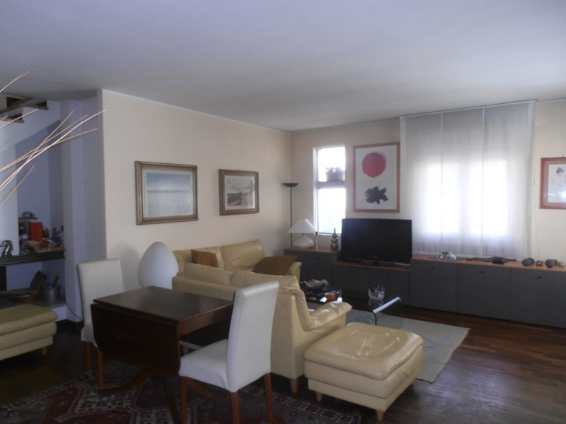 Casa Semi Indipendente in Vendita a Viareggio, zona Viareggio Mare, 650'000€, 200 m²