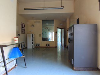 Negozio in Vendita a Siracusa, zona viale Santa Panagia, 75'000&euro;, 62 m²