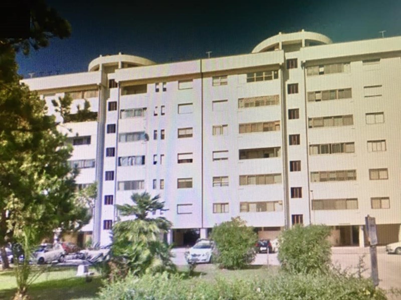 Appartamento in Vendita a Latina, zona Quartiere Europa, 130'000€, 92 m², arredato