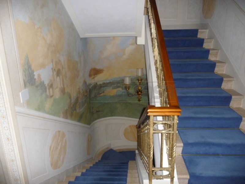 Villa in Vendita a Castelfranco Veneto, zona Castelfranco Veneto, 1'900'000€, 520 m², arredato, con Box