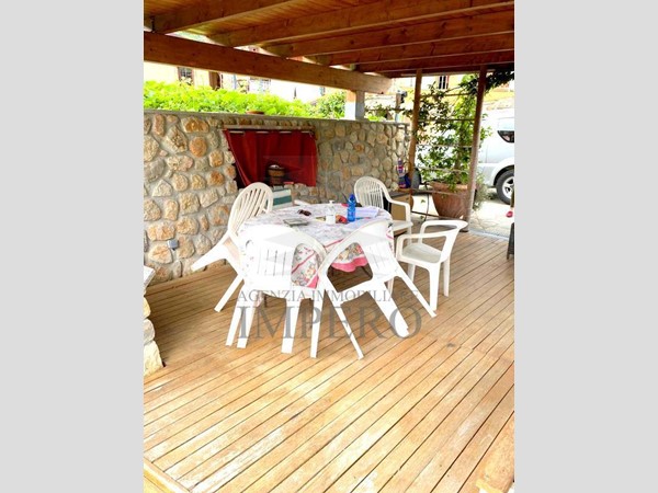 Casa Semi Indipendente in Vendita a Ventimiglia, zona Latte, 150'000€, 60 m², arredato