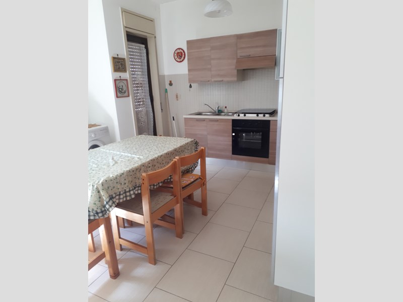 Appartamento in Affitto a Palermo, zona zisa, 600€, 120 m²