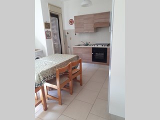Appartamento in Affitto a Palermo, zona zisa, 600€, 120 m²