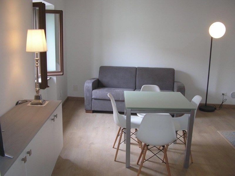 Trilocale in Affitto a Perugia, zona Centro Storico Piazza Ansidei 1, 550€, 50 m², arredato