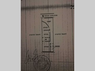 Capannone in Affitto a Castelnuovo Magra, 600€, 75 m²