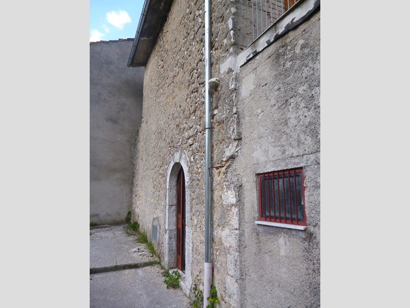 Rustico in Vendita a Filignano, zona Cerasuolo, 18'000€, 50 m²