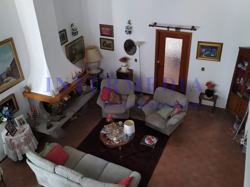 Appartamento in Vendita a Livorno, 200'000€, 240 m²