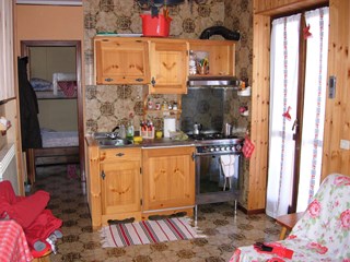 Trilocale in Vendita a Roburent, zona San Giacomo di Roburent, 29'000€, 35 m², arredato