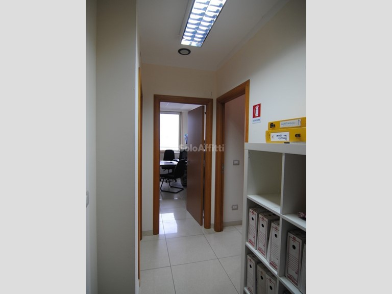 Ufficio in Affitto a Livorno, zona Porta a Terra, 510€, 55 m²