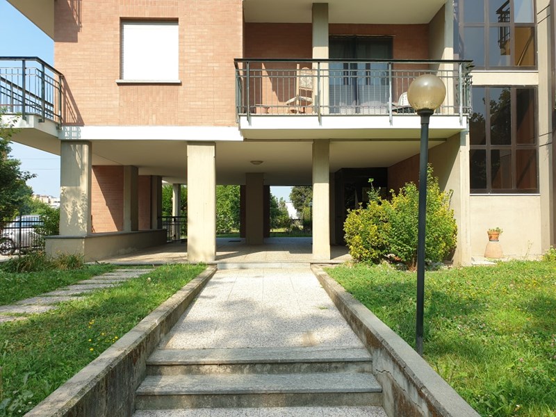 Appartamento in Vendita a Torino, zona Vallette, 218'000€, 149 m², con Box