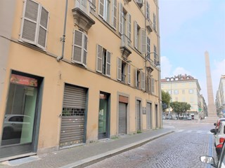 Immobile commerciale in Vendita a Torino, zona Centro, 95'000€, 40 m²