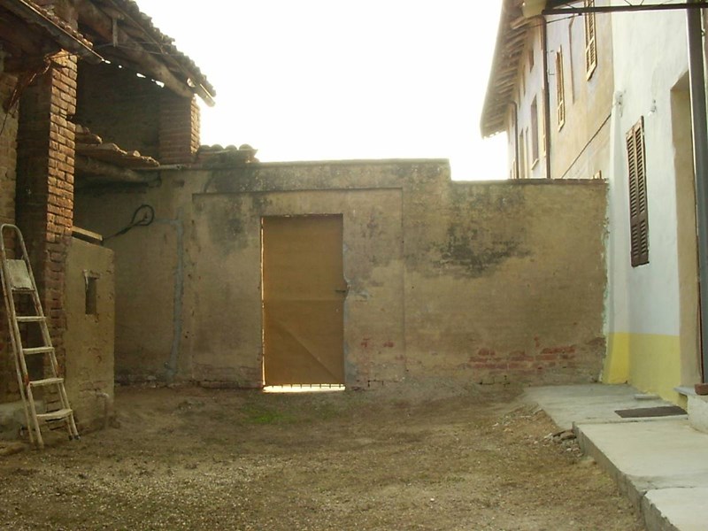 Casa di corte in Vendita a Breme, 20'000€, 94 m², arredato, con Box