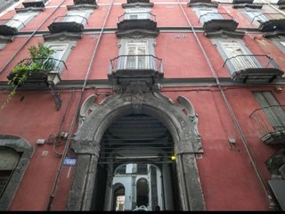 Trilocale in Affitto a Napoli, zona CENTRO STORICO, 650€, 70 m², arredato
