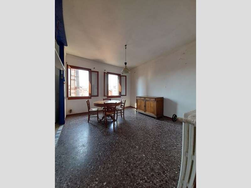 Appartamento in Vendita a Venezia, zona Sestiere San Marco - zona San Luca , 420'000€, 96 m²