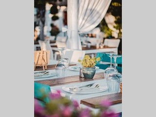 Attività commerciale in Vendita a Forte dei Marmi, 10'000'000€, 600 m²