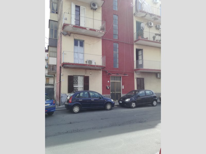 Bilocale in Vendita a Catania, 50'000&euro;, 40 m²