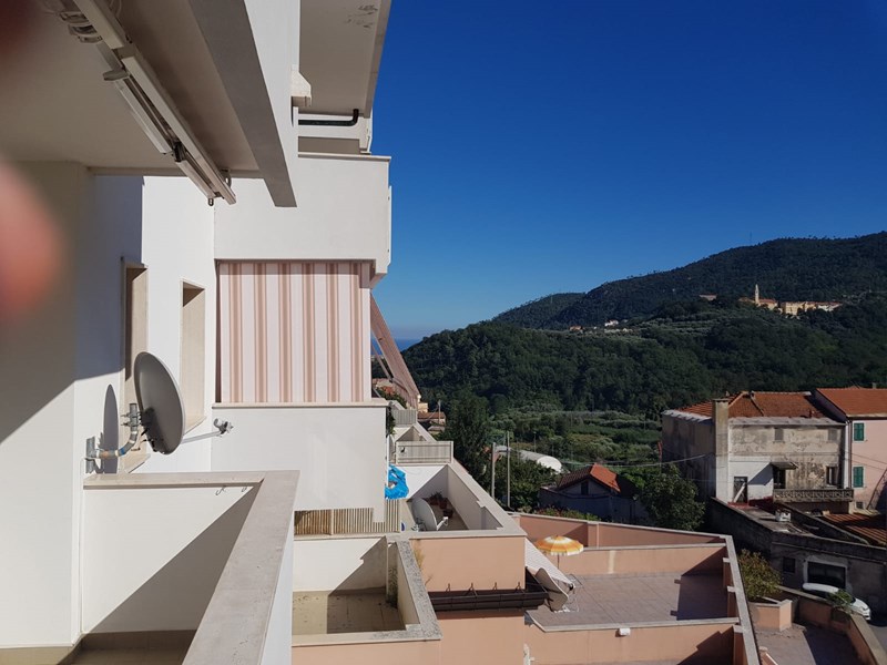 Trilocale in Vendita a Pietra Ligure, 115'000€, 70 m², arredato